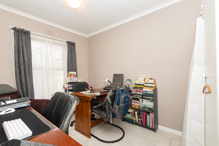 To Let 3 Bedroom Property for Rent in Bonnie Brae Western Cape